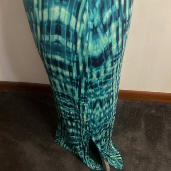 a.n.a. Blue/Green abstract pattern high waist maxi skirt, size M - Picture 4 of 5
